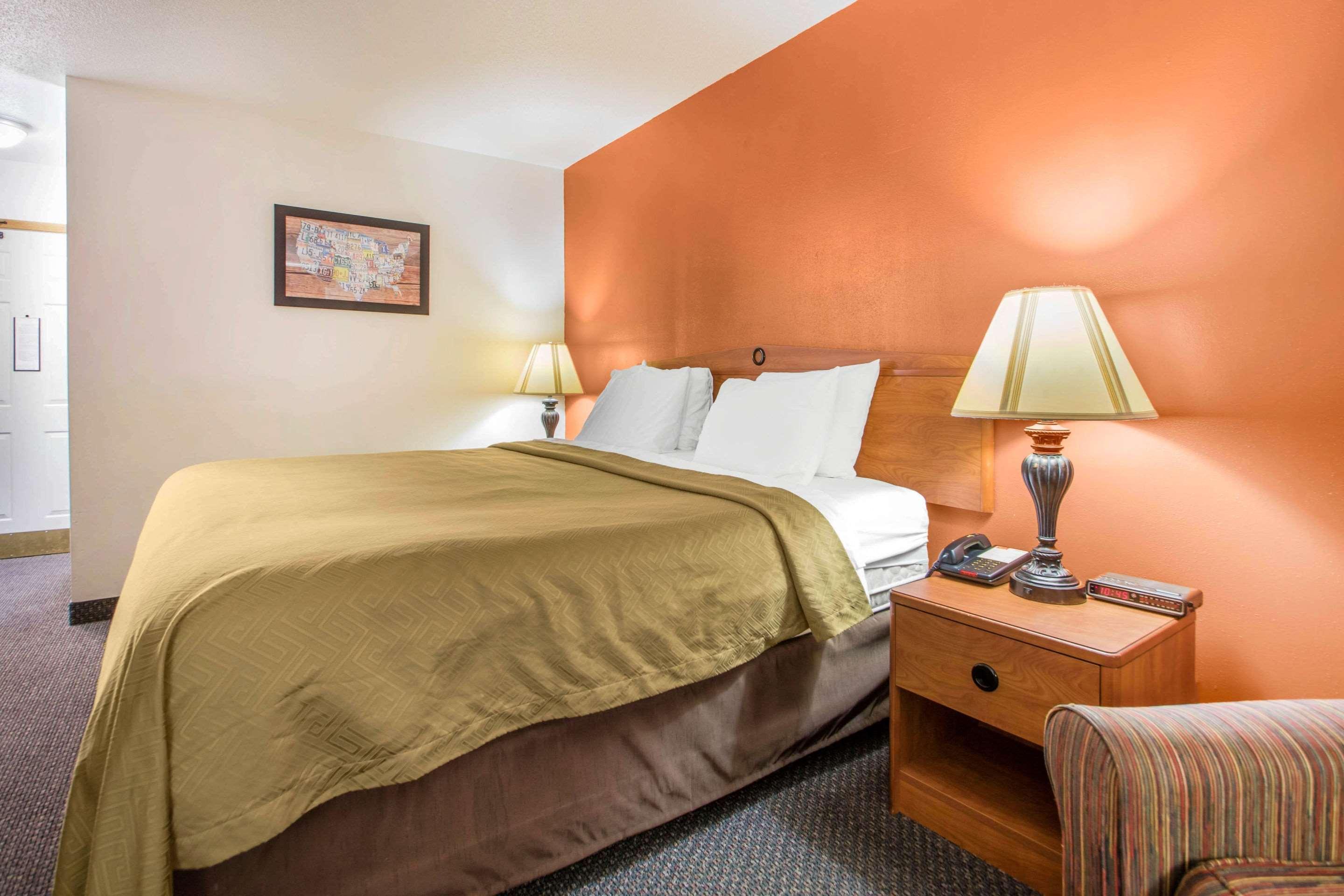 Clarion Pointe Hotel Tomah Exterior foto