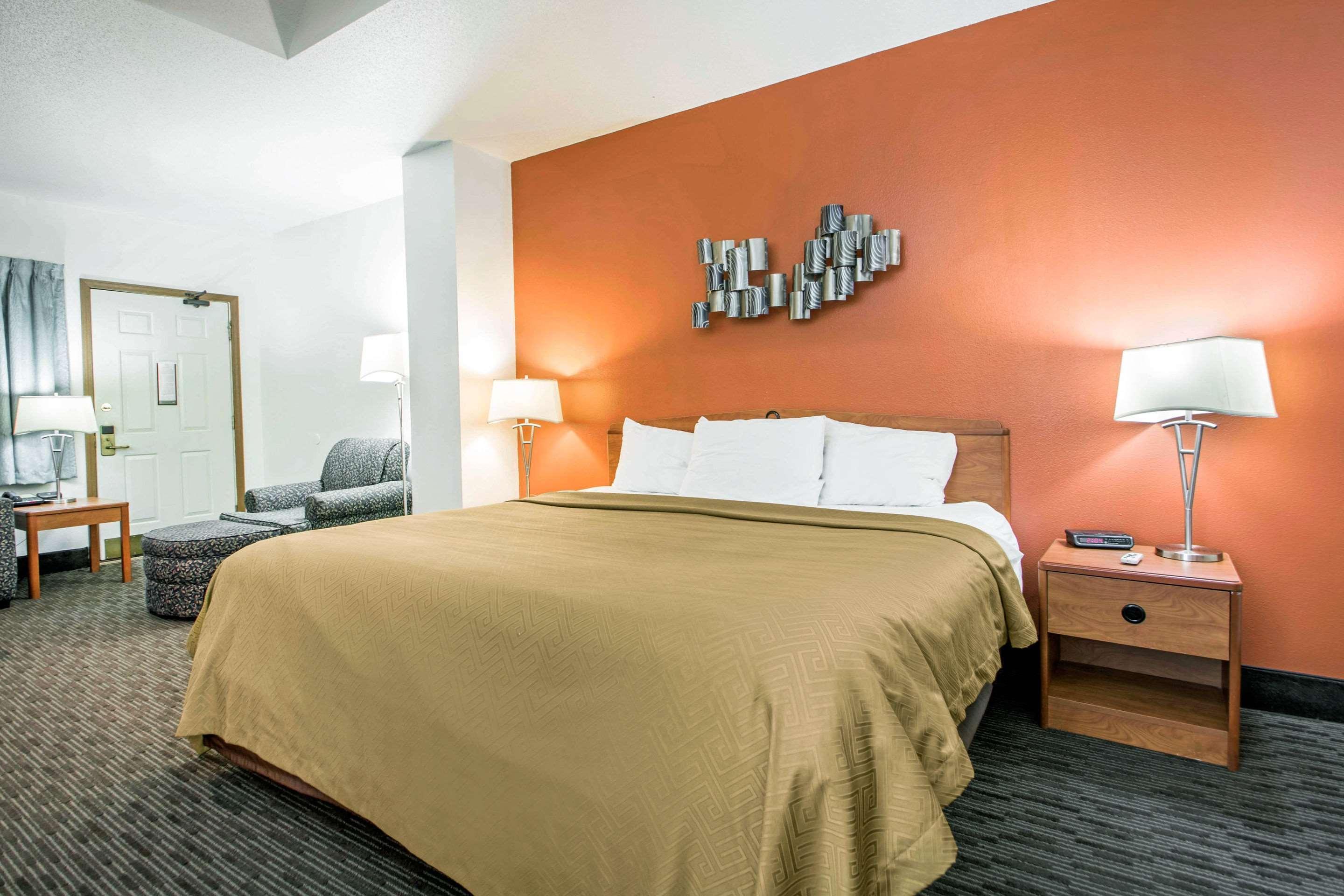 Clarion Pointe Hotel Tomah Exterior foto